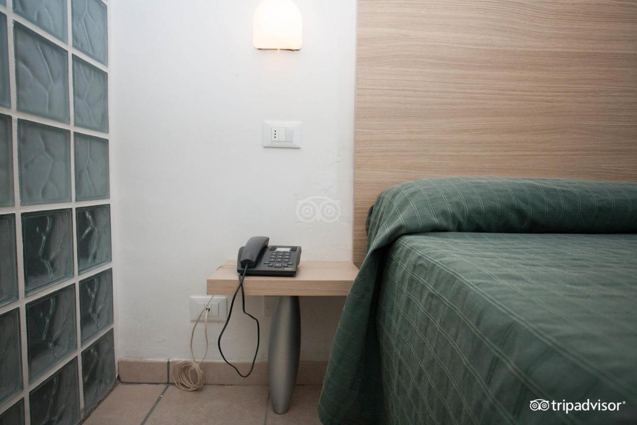 Villaggio Turistico Residenza Torre Rinalda Lecce Esterno foto